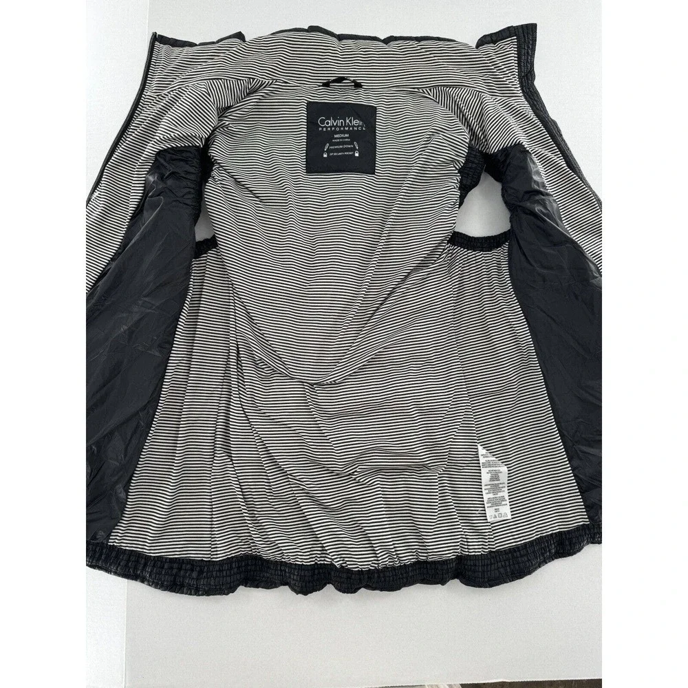 Calvin Klein Vest Sz M Black Duck Down Puffer Quilted Performance Pockets - Picture 7 of 11